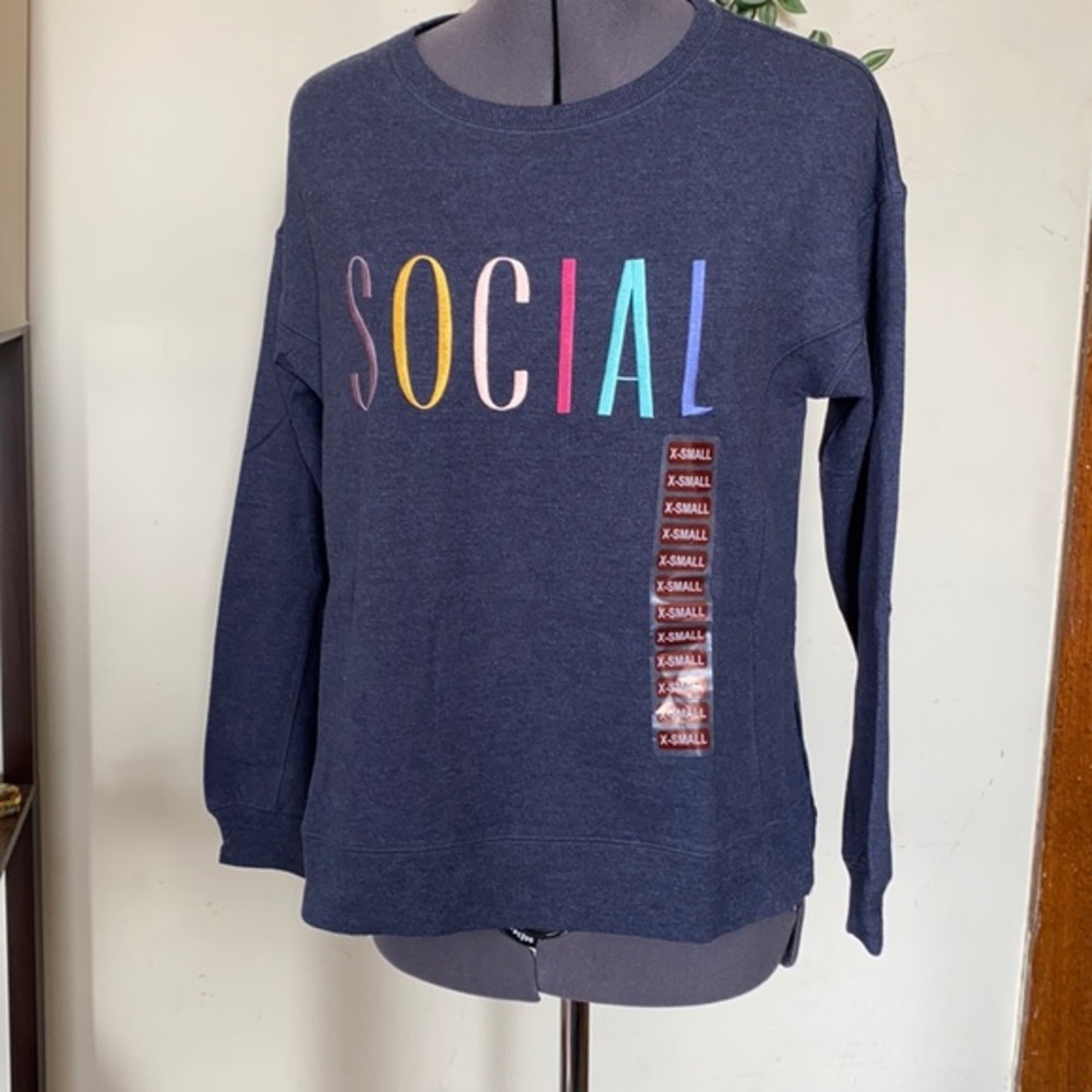 NWT Wildfox sweatshirt Sz XS